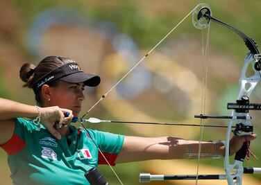 Plata para México en arco mixto