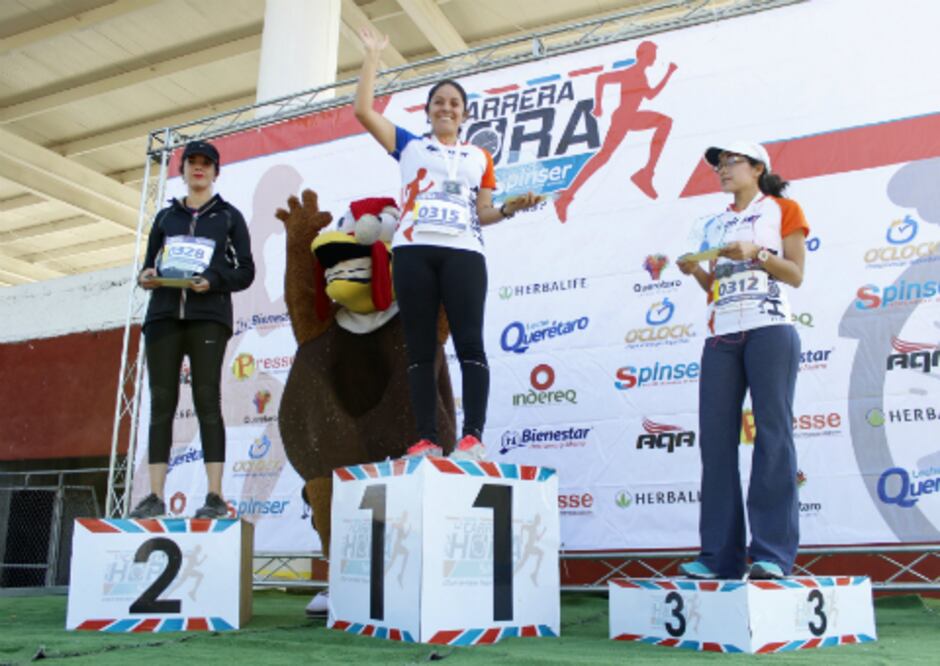 Pérez y Morales ganan la Carrera de la Hora