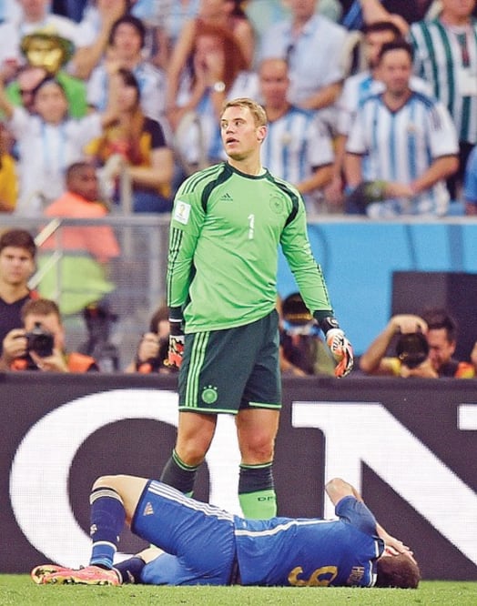 Neuer acepta que lastimó a Higuaín en la gran final