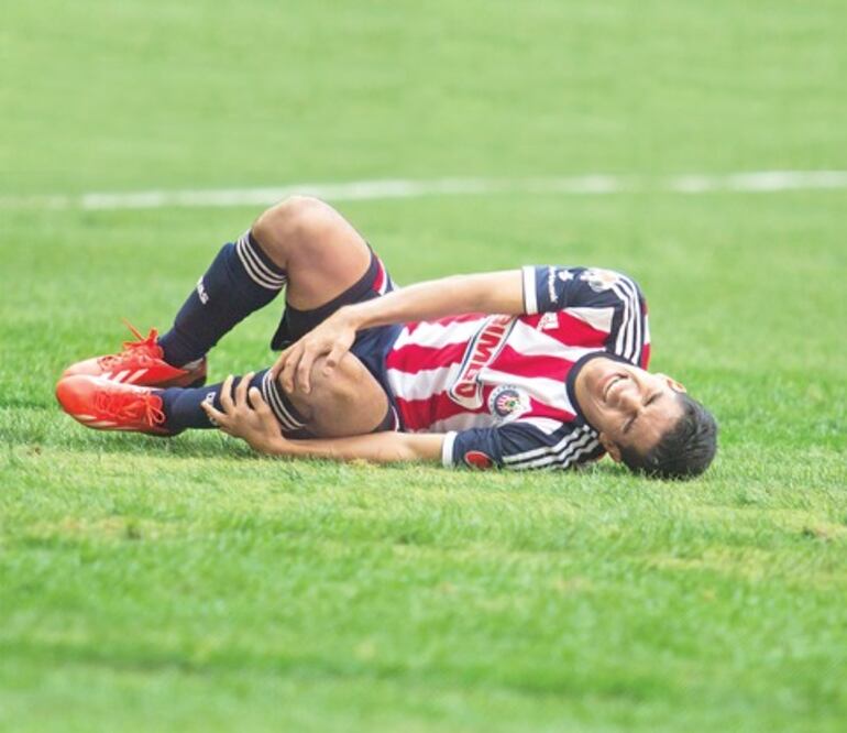 Chivas inicia con dolor su torneo como local