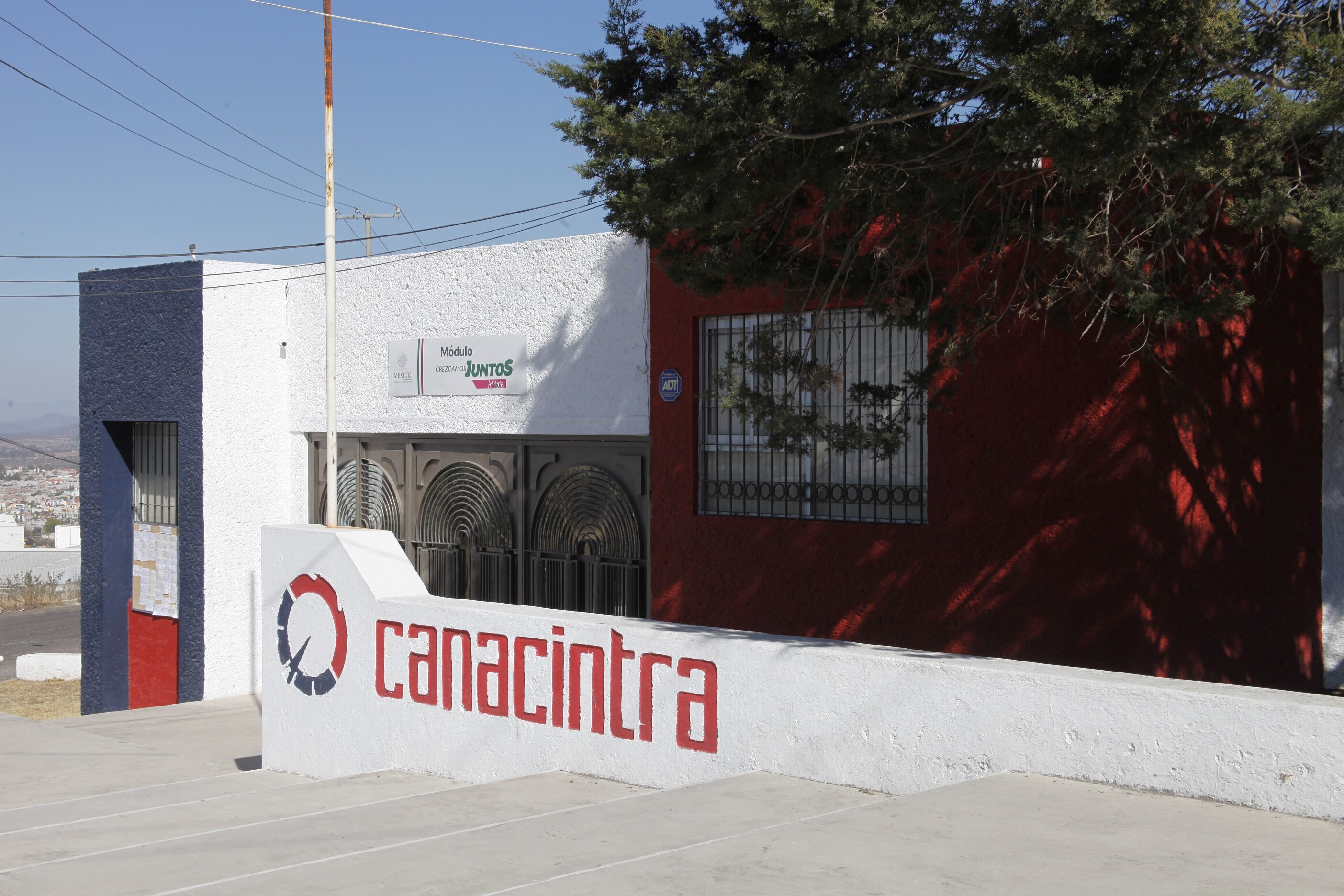 Piden a los  empresarios escuchar a los candidatos