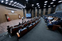 Felifer Macías inicia la semana con reunión de gabinete a las 5:30 de la mañana