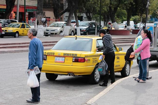 Instalan taxímetros en 75% de las unidades