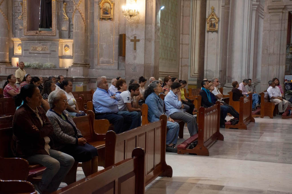 Por balaceras e inseguridad, misas cambian sus horarios en Guanajuato 