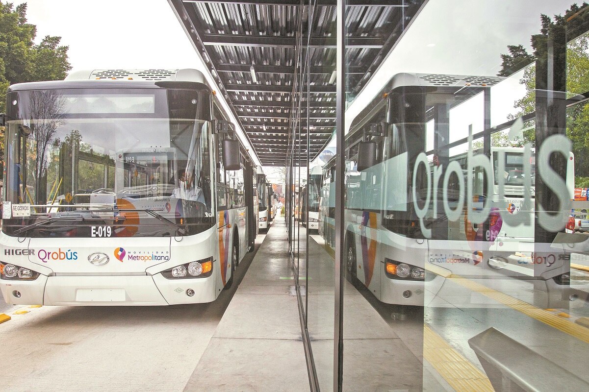 "Trabajamos en lograr un servicio de primera en el transporte público"