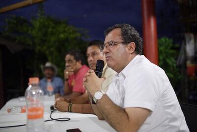 Gilberto Herrera lamenta la condición actual de profesores