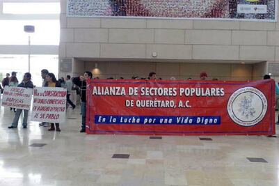 Exigen licencias a vendedores 