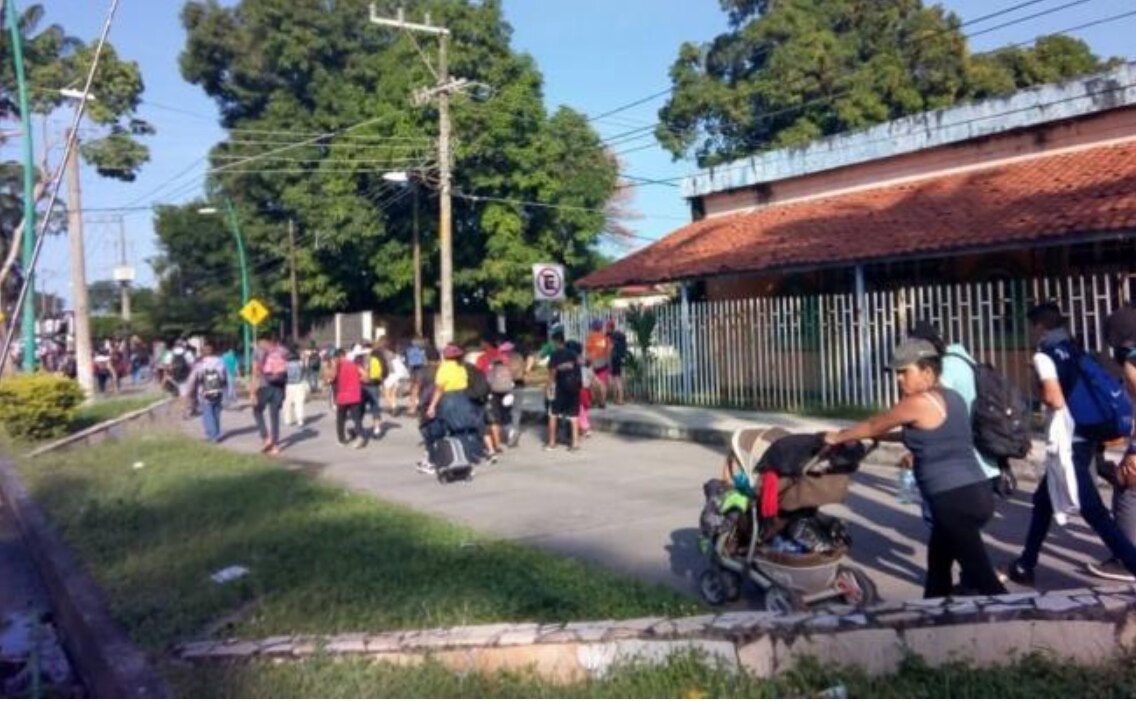 Tercera caravana migrante llega a Tapachula, Chiapas