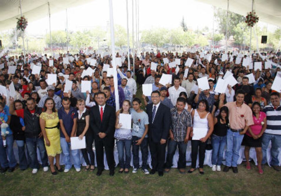 Formalizan su unión 247 parejas sanjuanenses