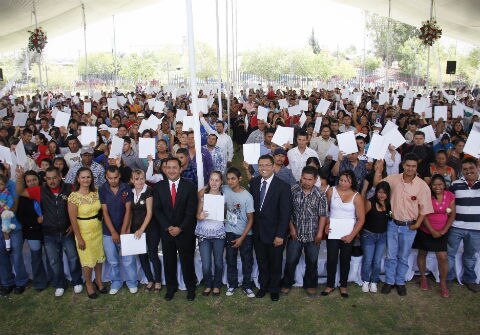 Formalizan su unión 247 parejas sanjuanenses