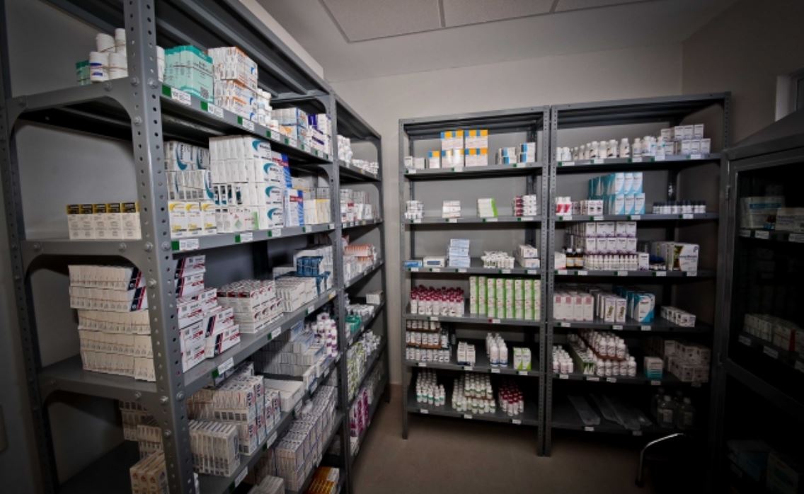 Cofepris alerta sobre venta de medicamento falsificado para cáncer de mama