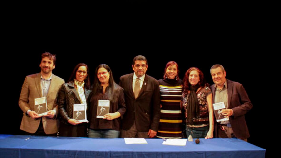 El libro se presentó en el Auditorio Esperanza Cabrera de la universidad (Foto: Especial)