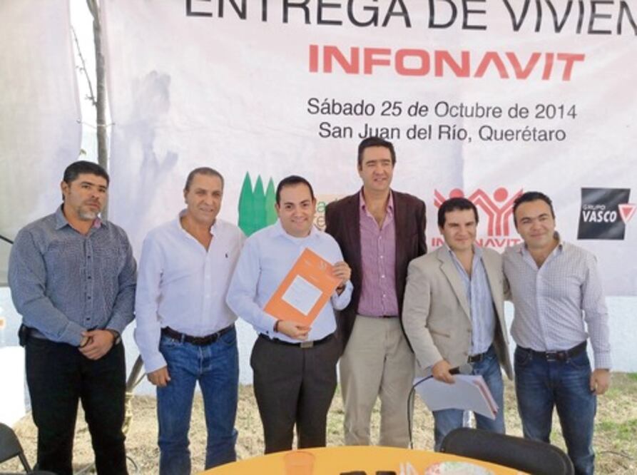 Entregan 18 viviendas a afiliados en SJR