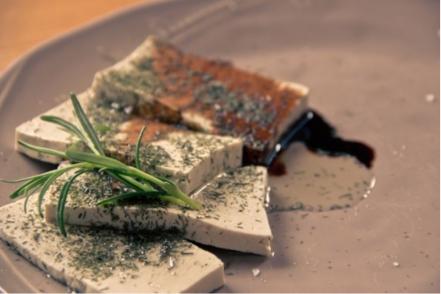 ¿Buscas disminuir tu consumo de carne? Estos alimentos son ricos en proteína