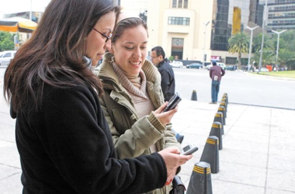 Telefonía móvil crece más que PIB