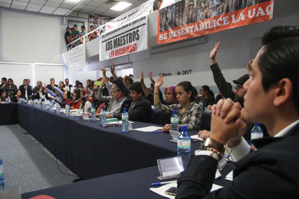 De acuerdo con la Junta de Conciliación y Arbitraje, la negociación de contrato y salario sólo puede realizarse con Saúl García y la próxima audiencia conciliatoria será el 27 de febrero (OBTURE PRESS)