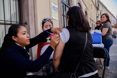 Se agotan vacunas del cuadro básico