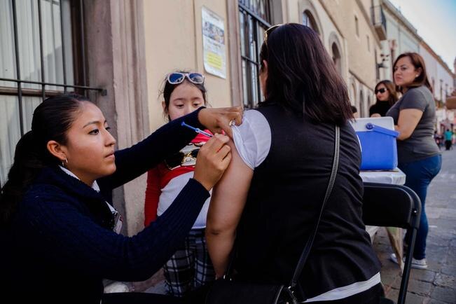 Se agotan vacunas del cuadro básico