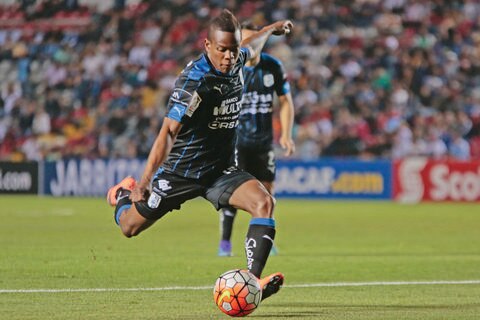 Con un pie en ‘semis’