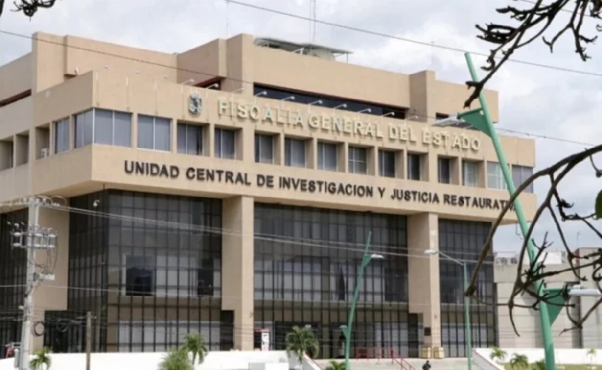 Separan a fiscal de distrito, luego de que su hijo posó con un arma en Chiapas