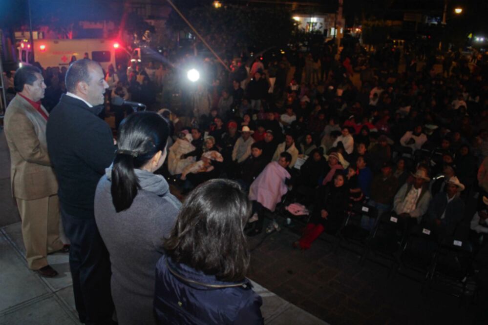 Acuden Loyola Vera y esposa a posada