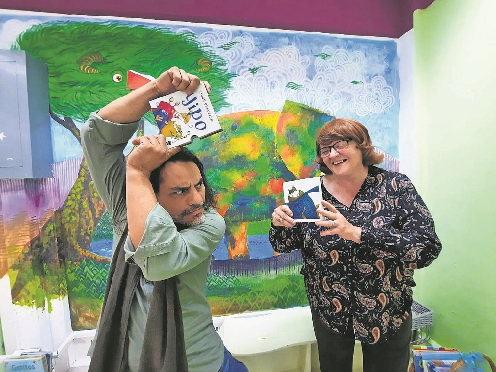 Busco darle herramientas a las infancias, dice el escritor Gedovius