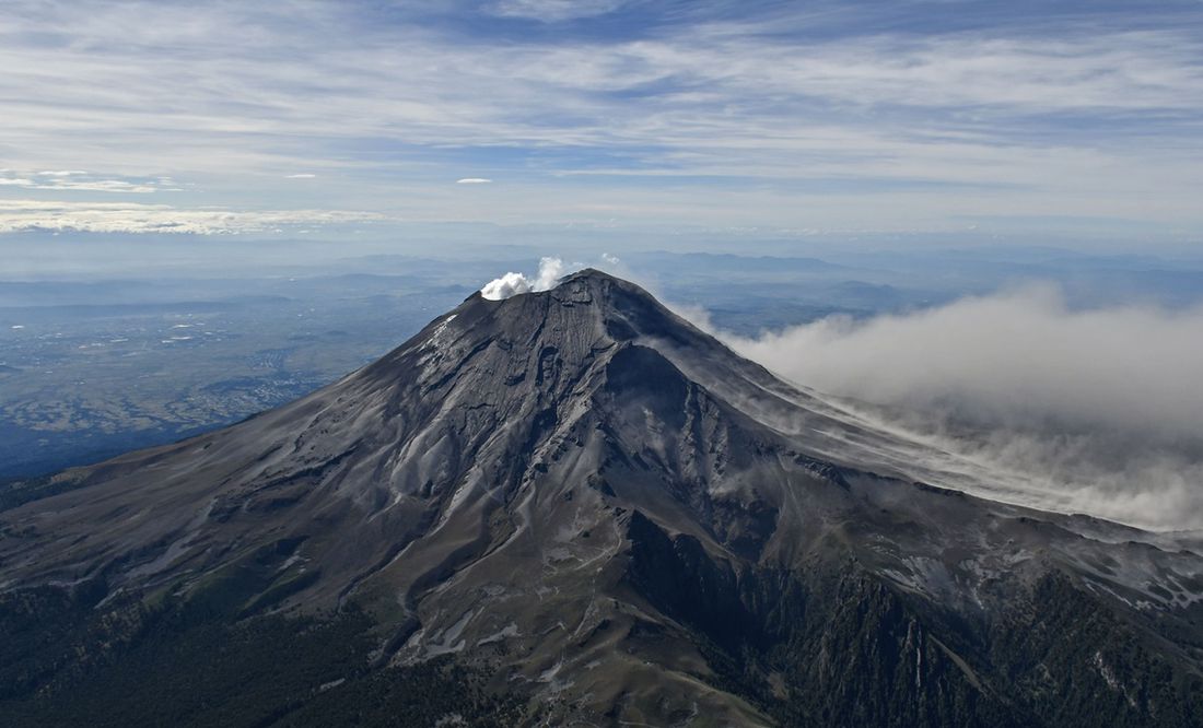Además del Popocatépetl, ¿cuáles son los volcanes activos de México?