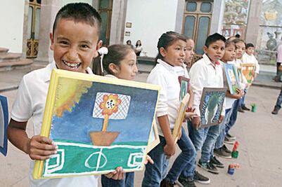 Exhiben muestra de obras infantiles