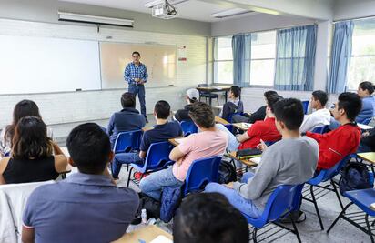 UAQ extiende su calendario tres semanas para clases prácticas