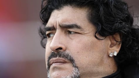 Fisco italiano no perdona a Maradona