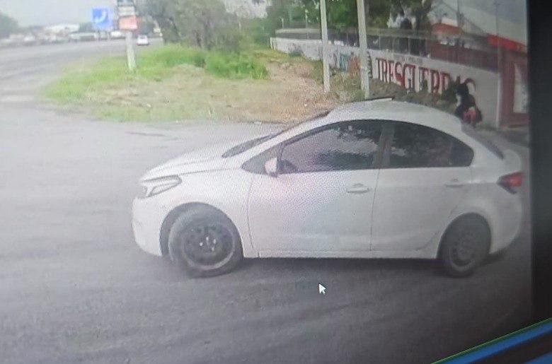 Detienen en Irapuato a tres sujetos abordo de auto implicado en homicidio de policía de Corregidora