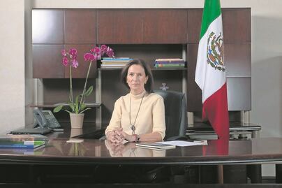 Marcela Herbert se reúne con literatos