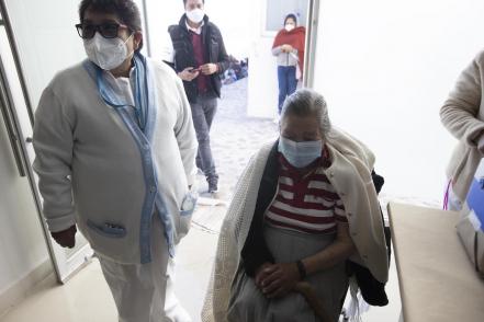Felipa, la abuelita con EPOC que ya recibió la vacuna contra el Covid-19