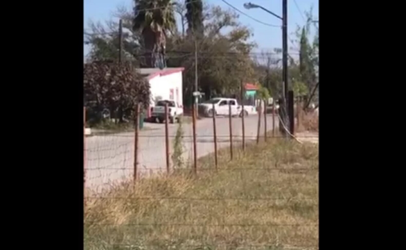 Suman 22 muertos por enfrentamiento en Villa Unión