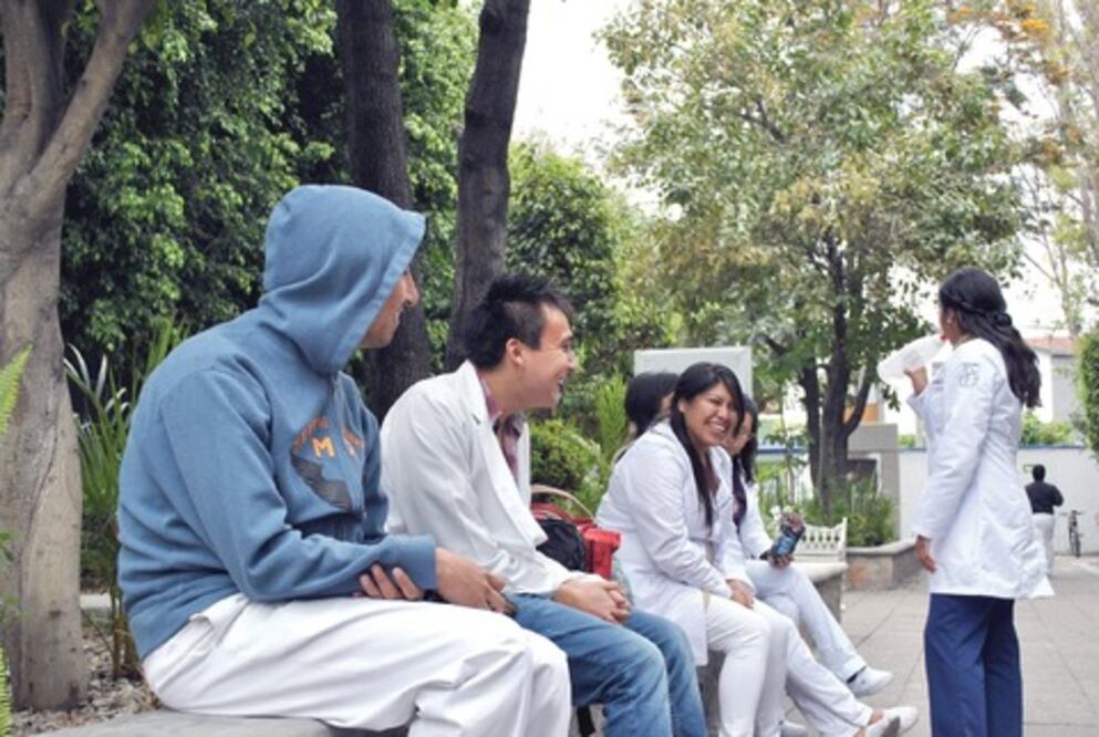 UAQ, por incrementar seguridad a pasantes