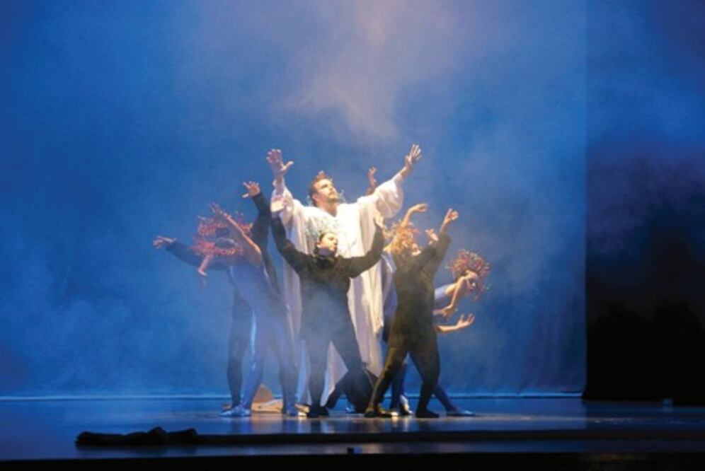 La OFEQ festeja el 10 de mayo con música