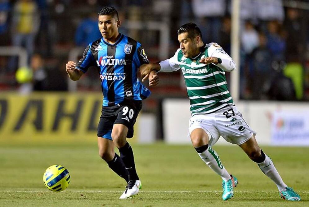 Gallos tendrá a Orbelín cinco años más