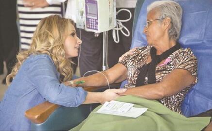 "Es muy triste saber que el cáncer de mama está matando a tantas mexicanas": Angélica Rivera