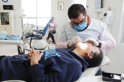 Inaugura Fabián Pineda   jornada de salud bucal 