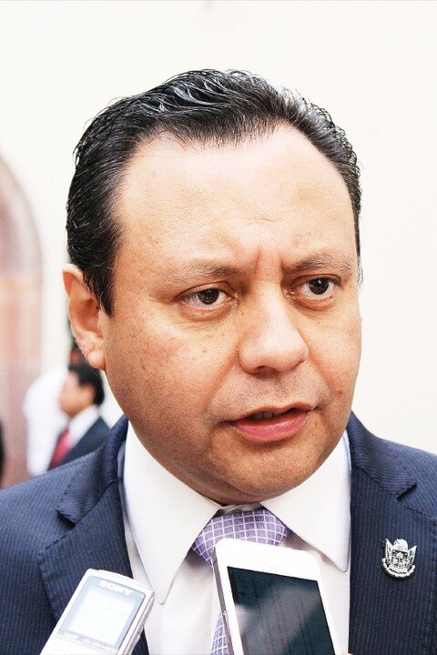 Se compromete a dar una solución