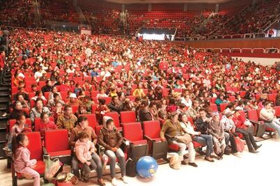 Ofrece Loyola Vera concretar mil obras