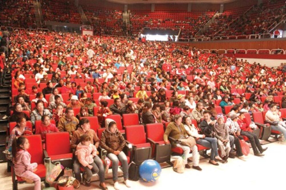 Ofrece Loyola Vera concretar mil obras