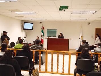 Abogados “piratas”, problema actual