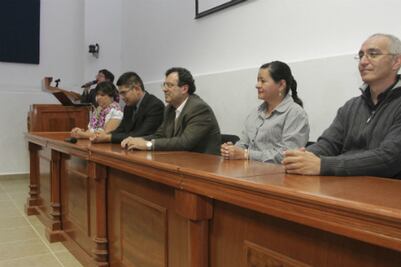 Presentan seminario de rehabilitación deportiva