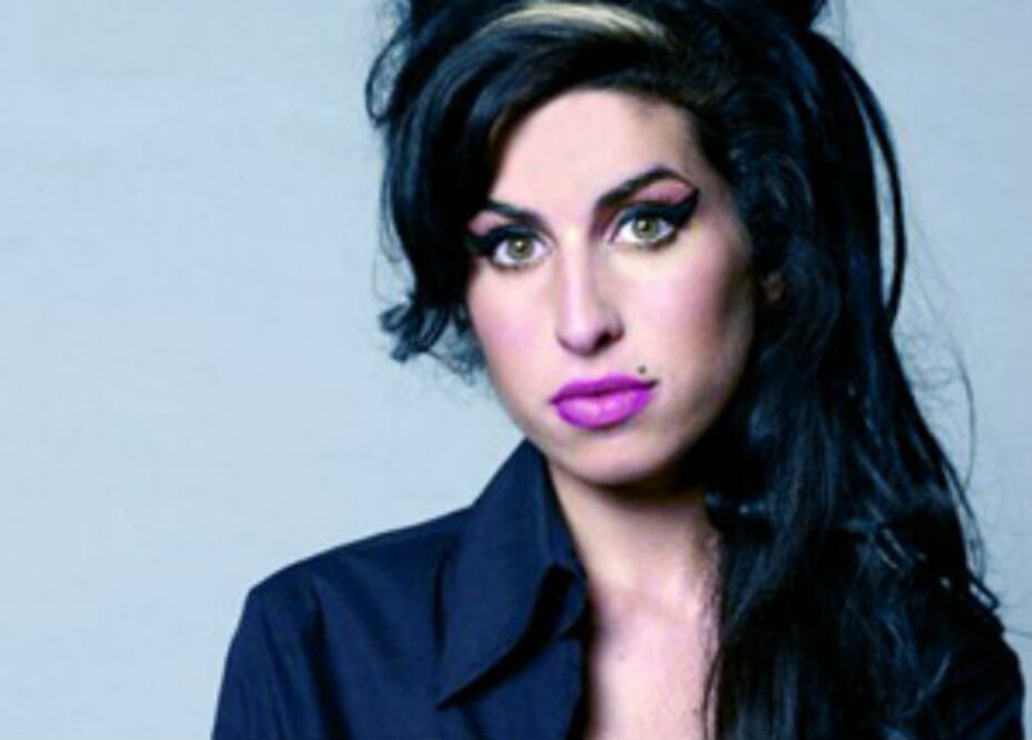 Roban el vestido de novia de Amy Winehose