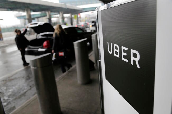 Uber pierde 708 mdd pese a facturar 18% más