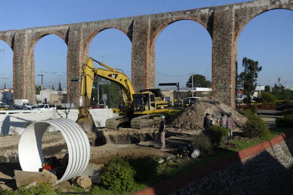 Terminarán obras públicas en tiempo