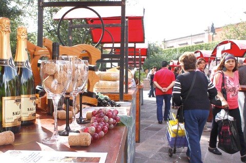 Autopartes y turismo crecen en Querétaro