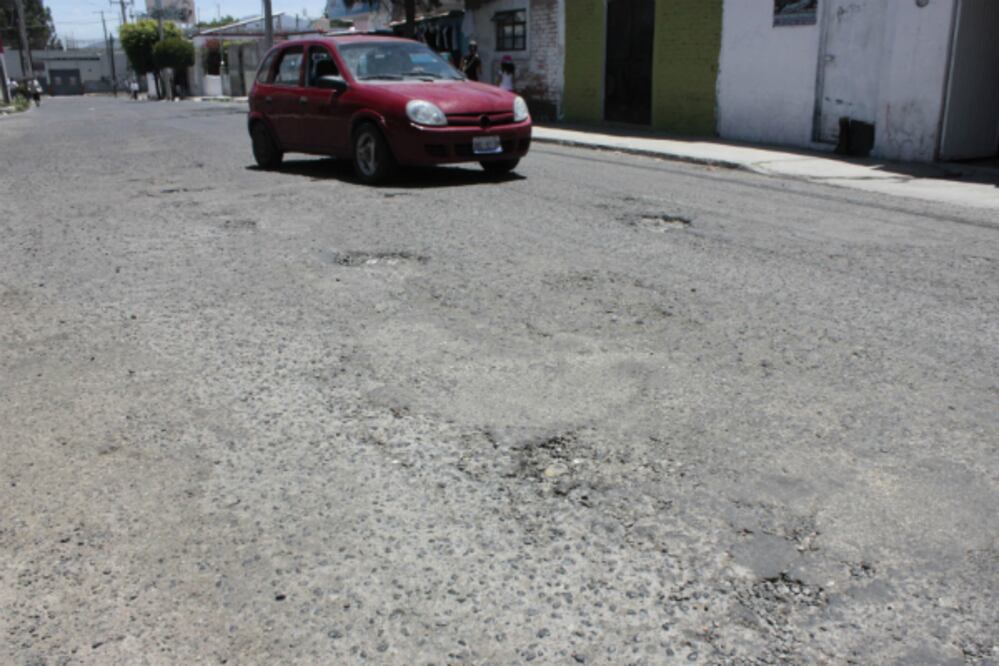 Aumentaron baches con lluvias