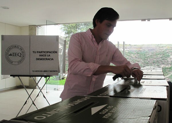 Apoya IEQ elecciones estudiantiles 